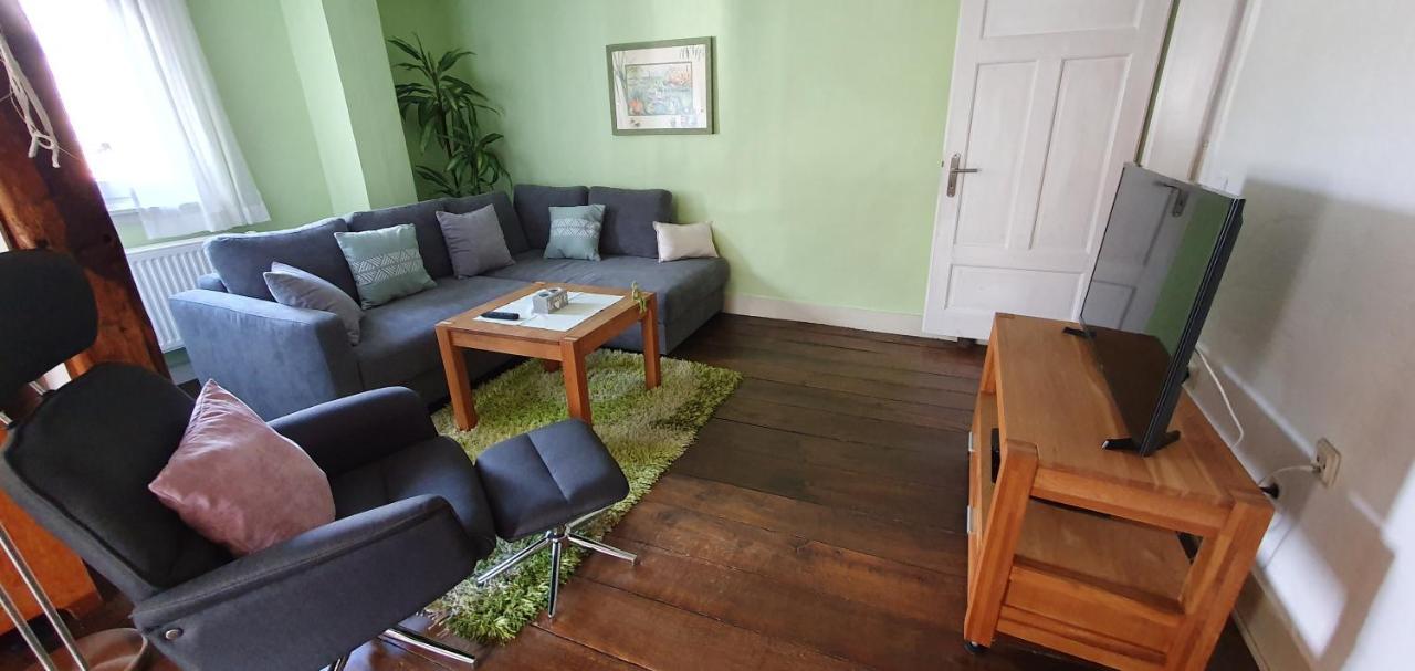 Ferienhaus Zur Altlayer Postアパートメント エクステリア 写真